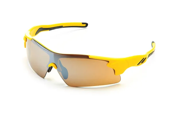 Modernas gafas de sol de bicicleta deportiva amarilla — Foto de Stock