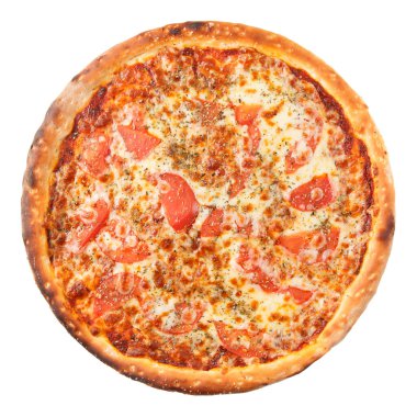 Beyaz arka planda domates ve peynirli leziz İtalyan pizzası.