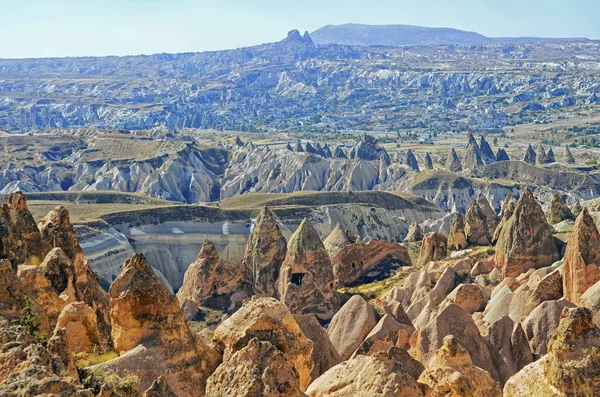 Red valley and rocks    in Cappadocia, Central Anatolia,Turkey — Stock Photo, Image