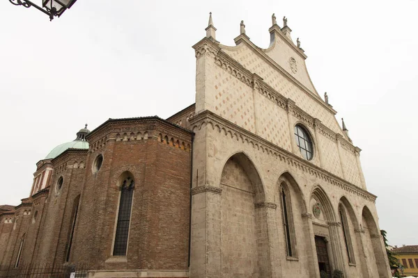Katedralen Santa Maria Annunciata Vicenza Italien Utsmyckad Italiensk Gotisk Fasad — Stockfoto