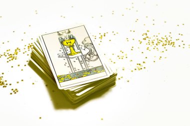Masada Tarot kartları var. Aslar Hakkında Öğrenme