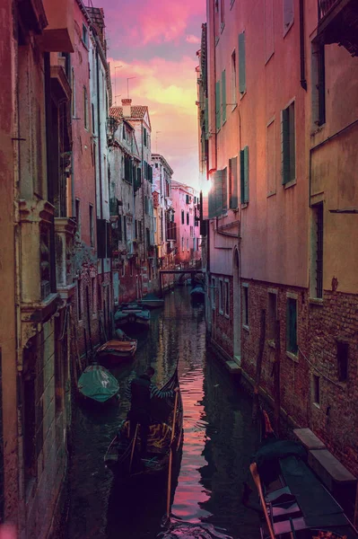 Kanał w Wenecji, Włochy malowniczy widok — Zdjęcie stockowe