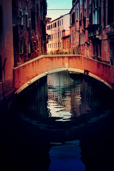 意大利威尼斯的运河风景 — 图库照片