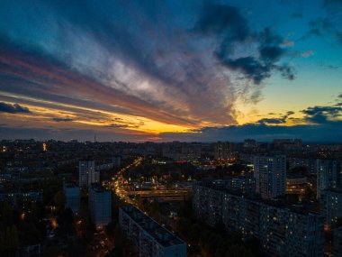 Gece şehir havası