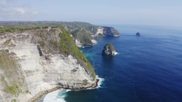 Küste von Nusa Penida — Stockvideo