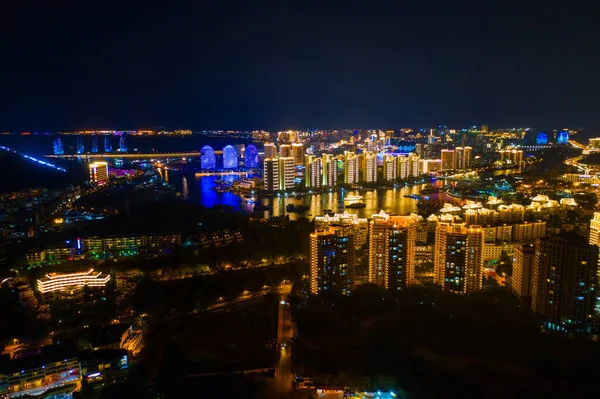 Gece resort city — Stok fotoğraf