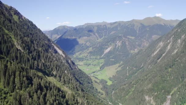 Río de alta montaña — Vídeos de Stock