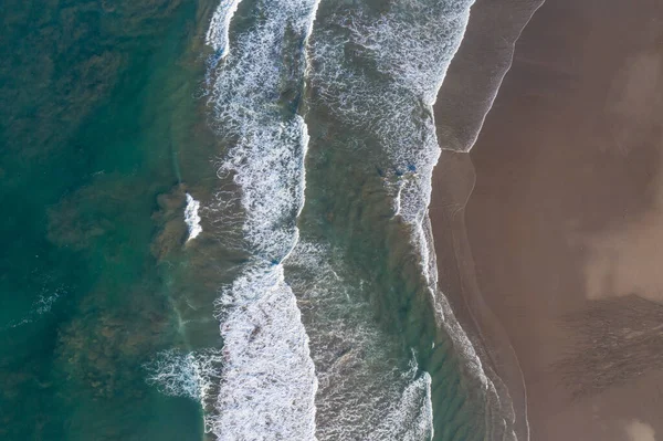 Oceano ondas praia — Fotografia de Stock
