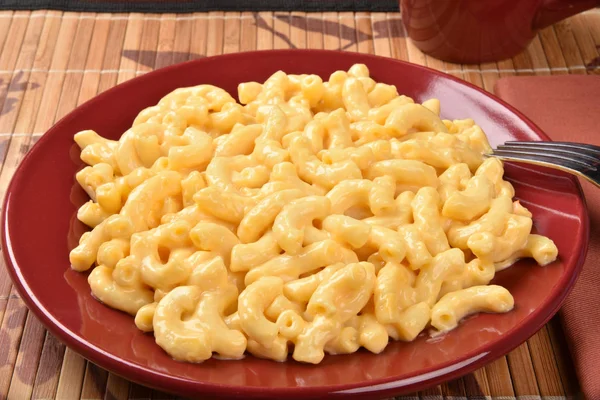 Mac and cheese dinner — Stock Photo, Image