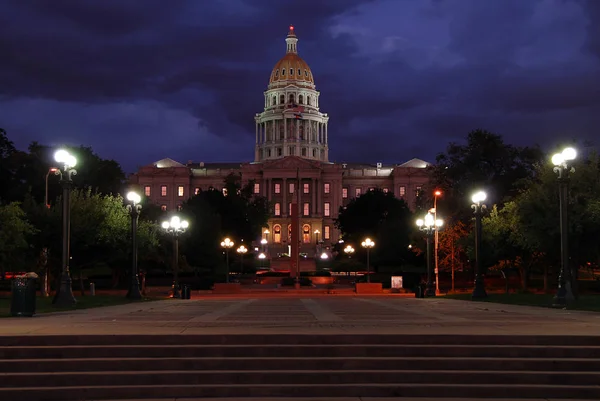 Капитолий Штата Колорадо Ночью — стоковое фото