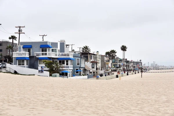 Case Lusso Campi Pallavolo Lungo Spiaggia Manhattan Beach — Foto Stock