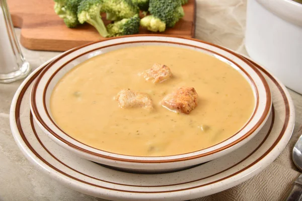 Cremosa deliciosa sopa de queso de brócoli — Foto de Stock