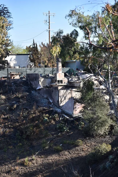 Remains of a home destroyed by Getty Fire — Stock Photo, Image