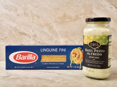 Basil Pesto Alfredo soslu Linguin.