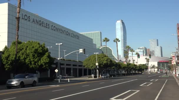 Los Angeles Januari 2019 Trafiken Passerar Los Angeles Convention Center — Stockvideo