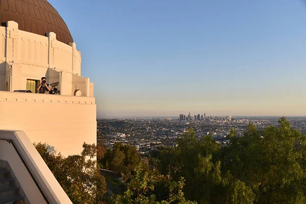 Los Angeles Usa Febbraio 2020 Turisti Scattano Foto Dall Osservatorio — Foto Stock