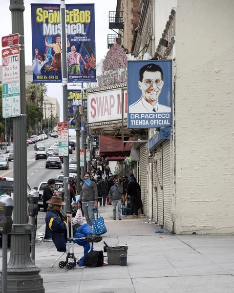 Los Angeles Usa Dubna 2020 Pouliční Prodavači Davy Okolí Westlake — Stock fotografie