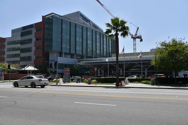 Los Angeles Dubna 2020 Auta Připravují Testování Koronaviru Dětské Nemocnici — Stock fotografie
