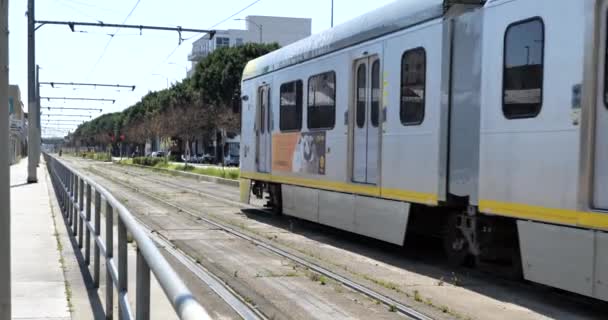 Λος Άντζελες Usa Απριλίου 2020 Μετρό Κίτρινο Τρένο Διέρχεται Από — Αρχείο Βίντεο