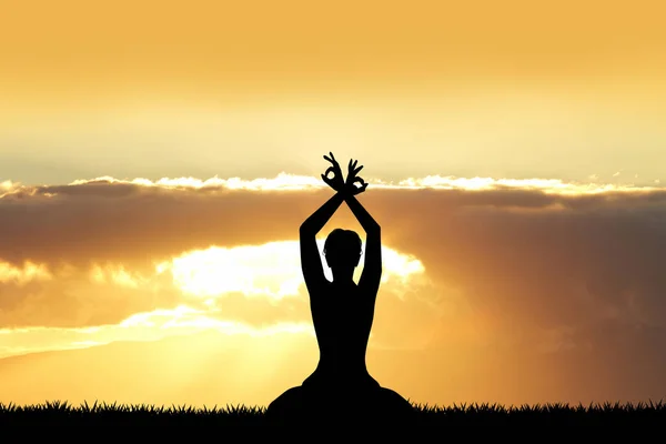 Йога позирует на закате — стоковое фото