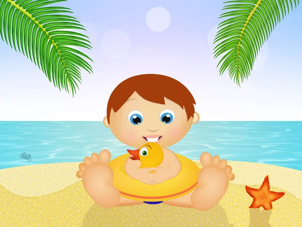 Baby med livbojen på stranden — Stockfoto