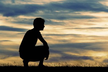 günbatımı bakan adam resmi