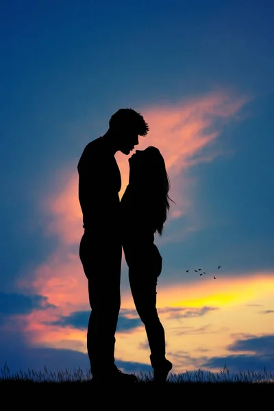 Couple Kissing Silhouette Sunset — Stock Photo, Image