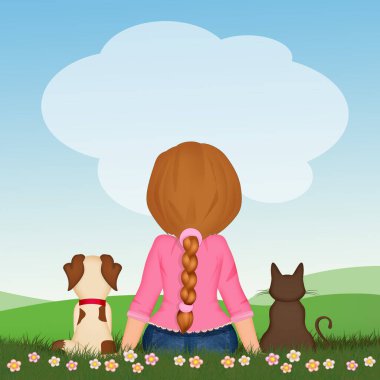 Küçük köpeği ve kedisi olan kız çimlerin üzerinde oturuyor.