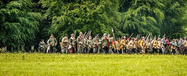 Engelse burgeroorlog slag scène — Stockfoto