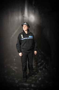 İngiliz kadın polis memuru