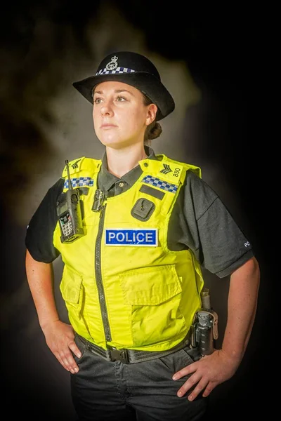 Жіночий британських офіцерів поліції — стокове фото