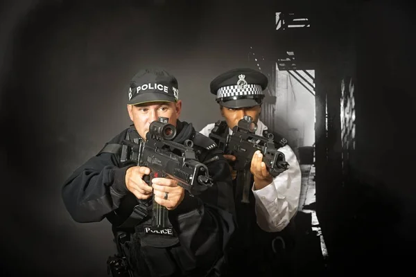 Brittiska taktisk polis — Stockfoto