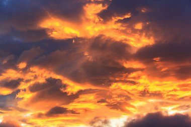 gündoğumu günbatımı turuncu dramatik gökyüzü manzara fotoğraf