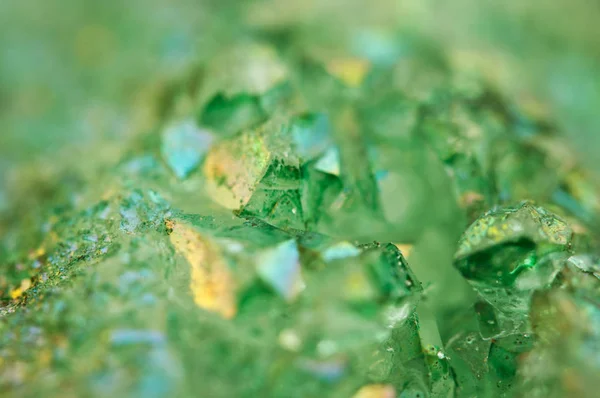 Hintergrund grüne Kristalle Achat. Makro. — Stockfoto