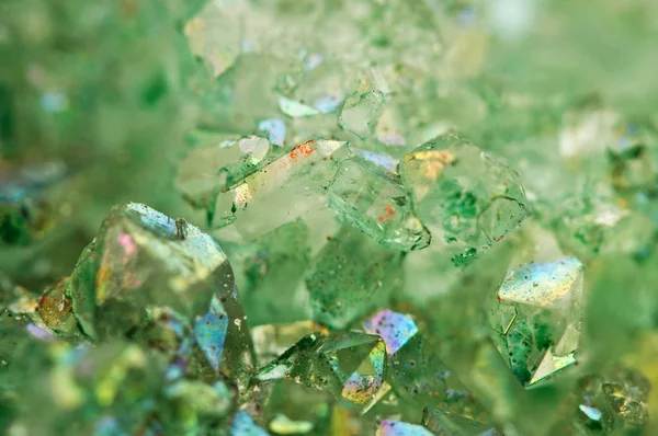 Hintergrund grüne Kristalle Achat. Makro. — Stockfoto