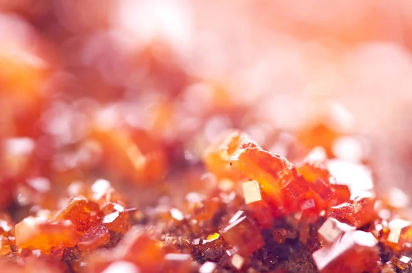 Magia de los minerales.Textura Cristales rojos de fondo. Hermoso dre — Foto de Stock