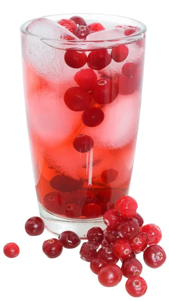 Cocktail met cranberry sap en ijsblokjes geïsoleerd — Stockfoto