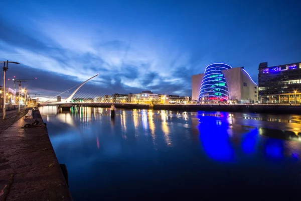 A view of Dublin city by night