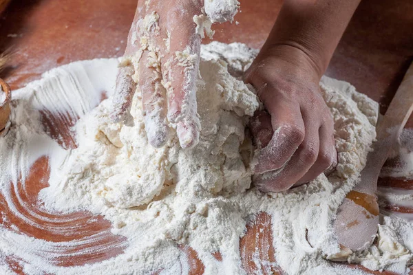 Hamur hazır baker — Stok fotoğraf