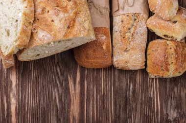 Taze ev yapımı ekmek.