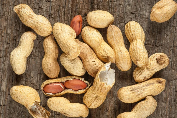 Peanuts on table — Stock Photo, Image