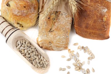 ekmek ve ayçiçeği çekirdekleri