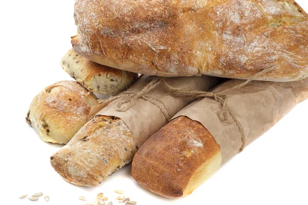 Хлеб и зерна подсолнечника — стоковое фото