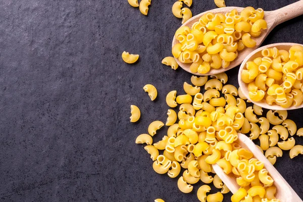 Pastas e ingredientes crudos — Foto de Stock