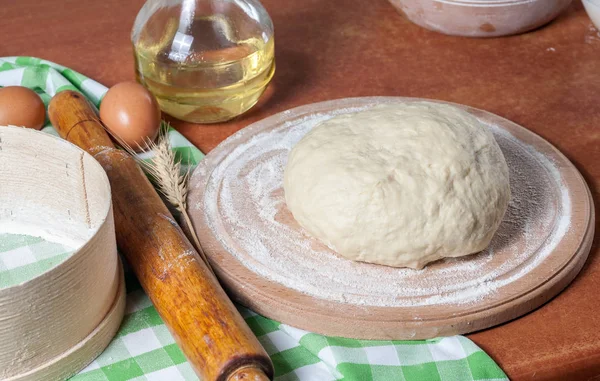Dough for pie — Stock Photo, Image