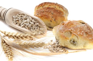 ekmek ve ayçiçeği çekirdekleri