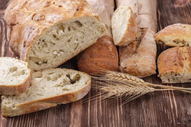 Taze ev yapımı ekmek.