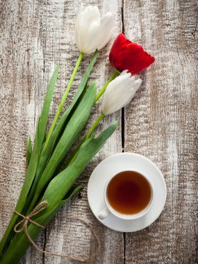 çay ve laleler