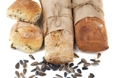 ekmek ve ayçiçeği çekirdekleri