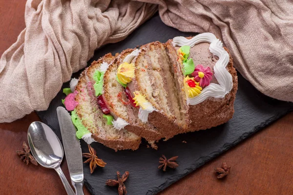 Doğum günü pastası